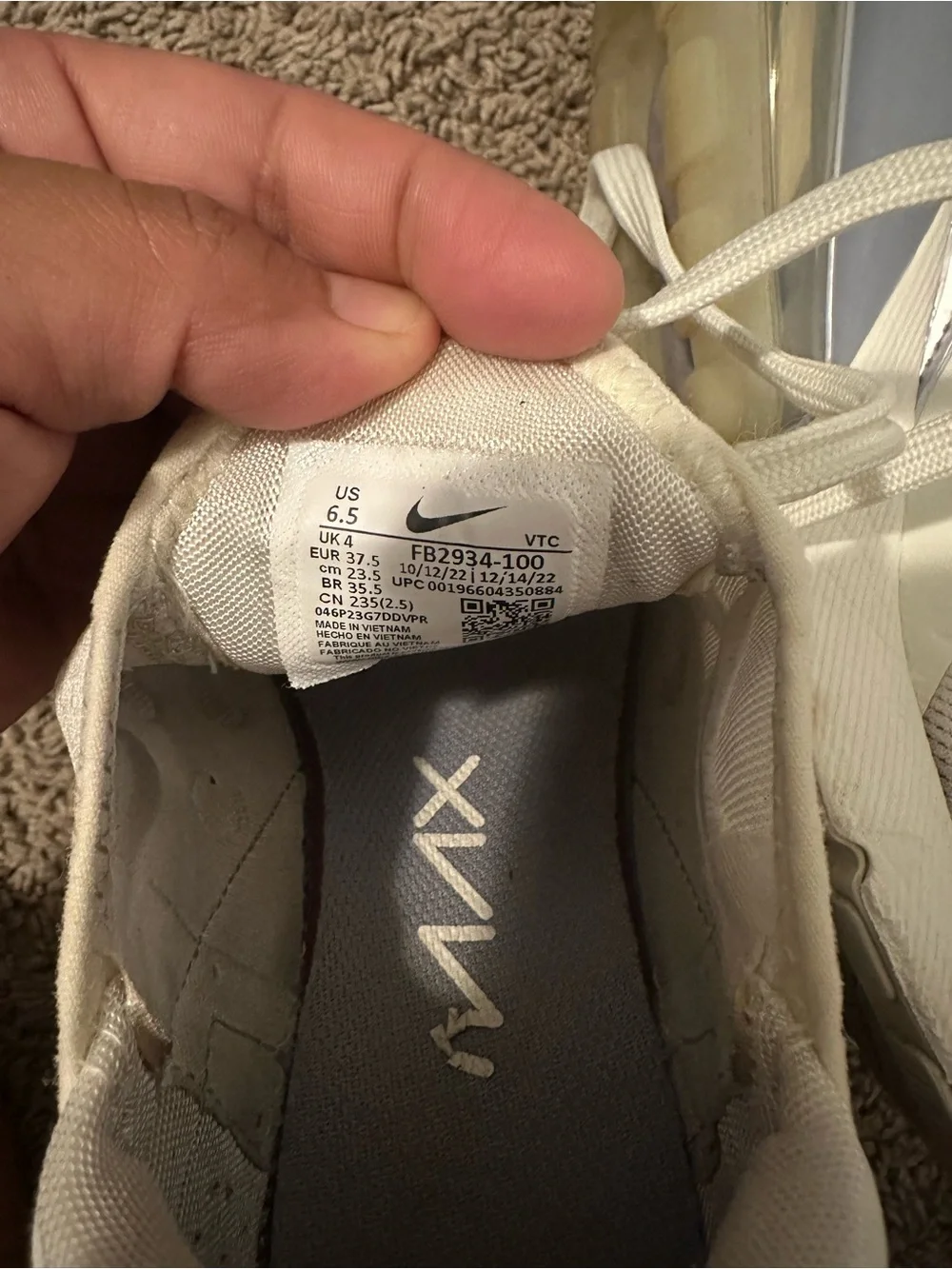Nike Air Max 270 White Iridescent Lavender Size 6.5